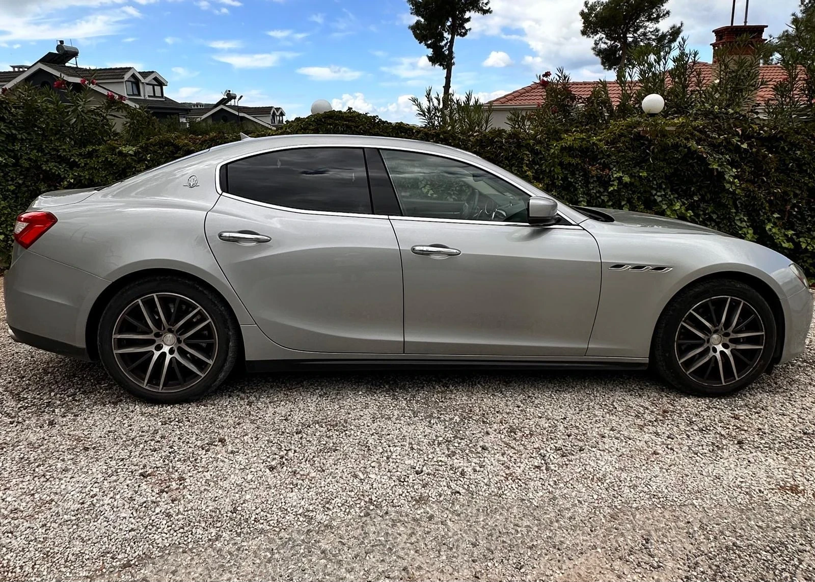 Maserati Ghibli, снимка 10 - Автомобили и джипове - 56580354