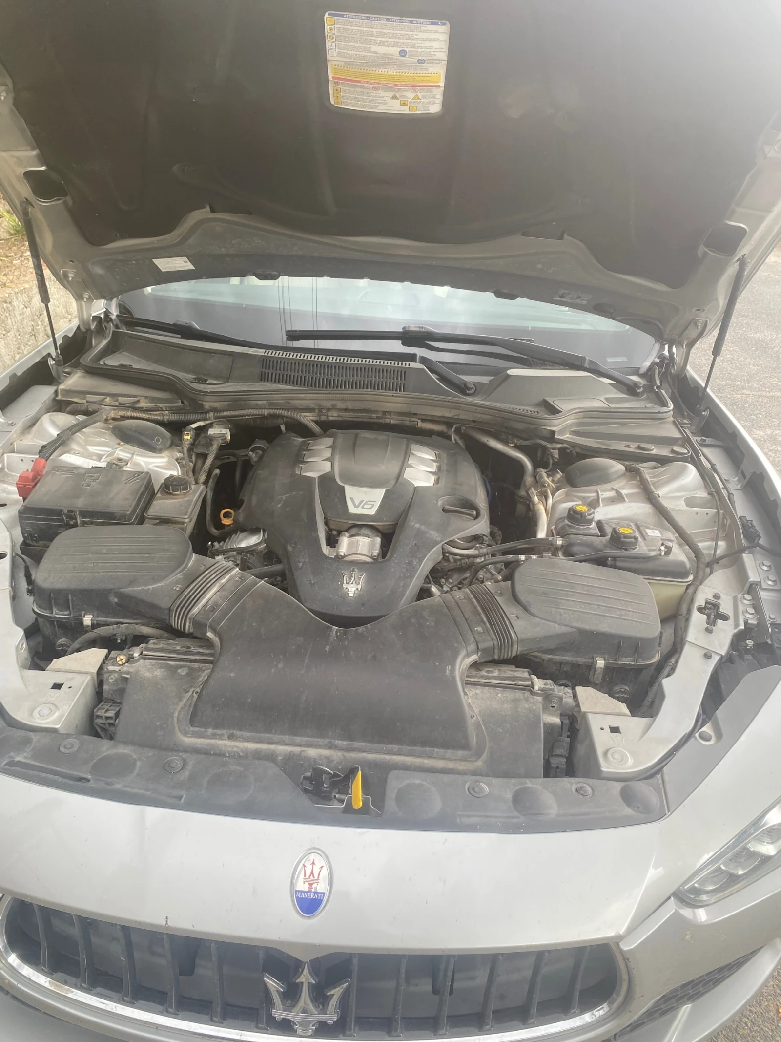 Maserati Ghibli, снимка 17 - Автомобили и джипове - 56580354