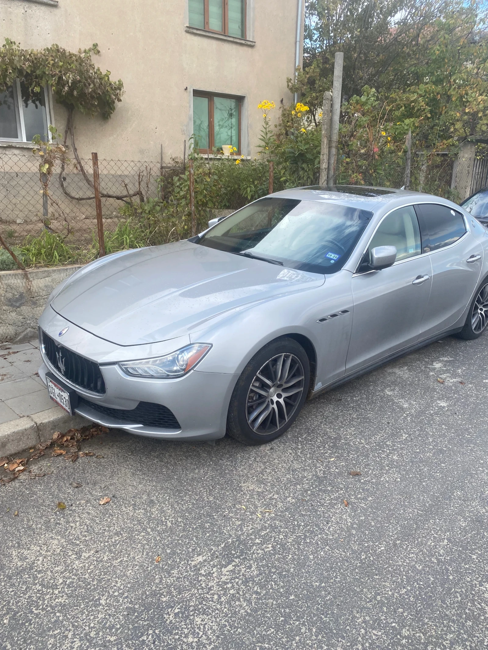 Maserati Ghibli, снимка 2 - Автомобили и джипове - 56580354