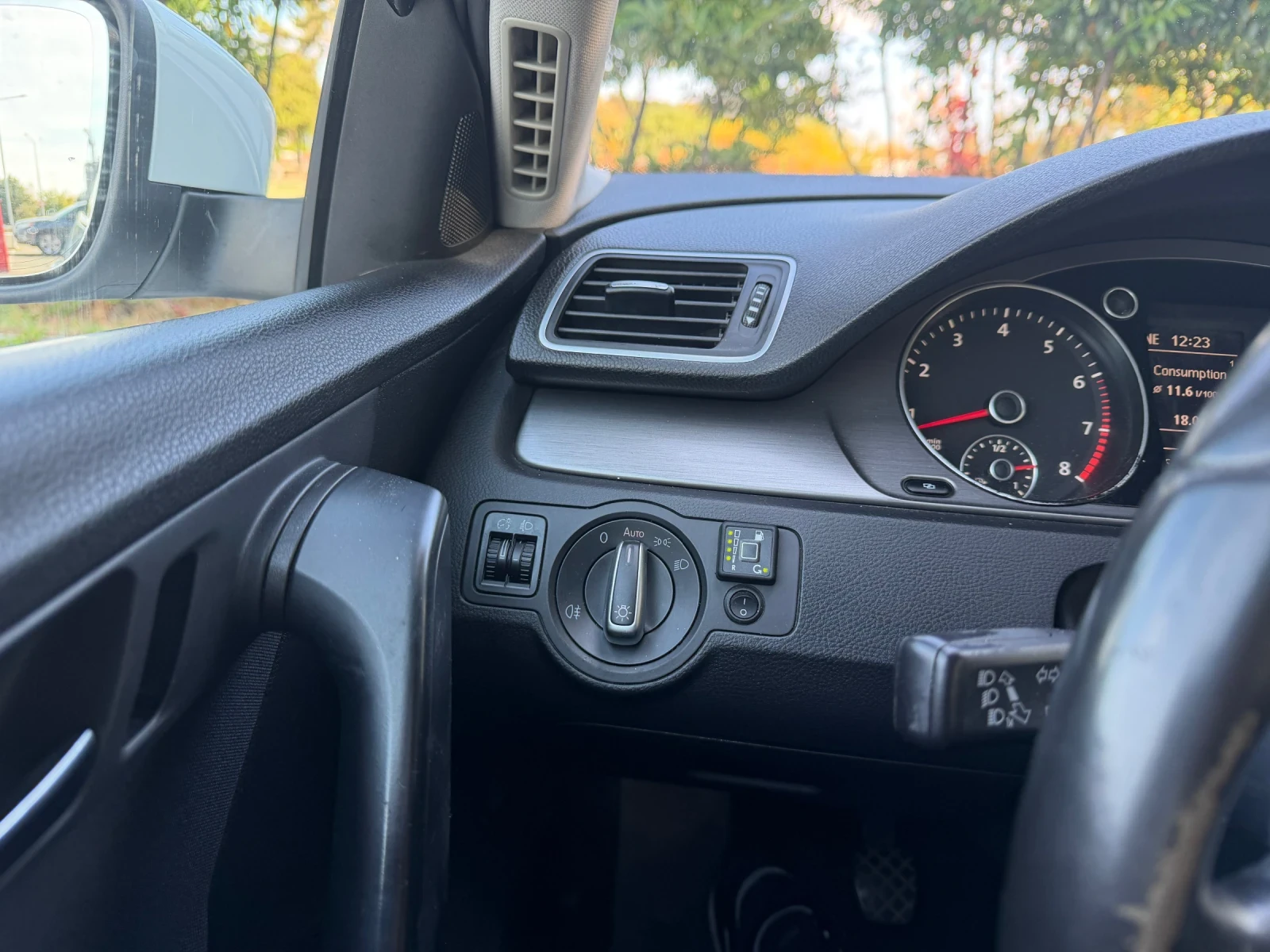 VW Passat 1.4 TSI CNG, снимка 12 - Автомобили и джипове - 56600594