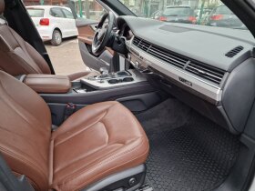 Audi Q7 2.0 BENZ, снимка 15 - Автомобили и джипове - 38372219