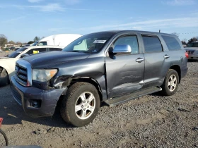 Toyota Sequoia SR5 AWD