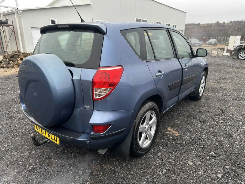 Toyota Rav4 2.2 D-4D 136к.с Кожен Салон НА ЧАСТИ, снимка 2 - Автомобили и джипове - 52982145