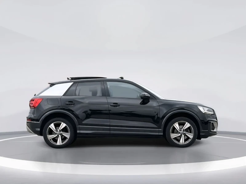 Audi Q2, снимка 8 - Автомобили и джипове - 51992468