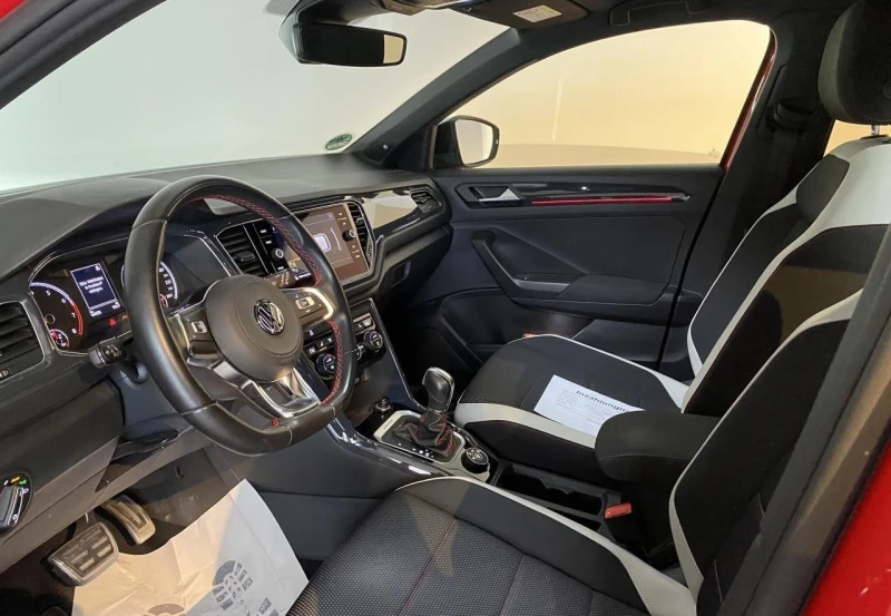 VW T-Roc 2.0 TSI* DSG* 4x4* LED* NAVI* BEATS* , снимка 5 - Автомобили и джипове - 51982702