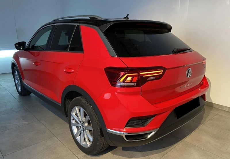 VW T-Roc 2.0 TSI* DSG* 4x4* LED* NAVI* BEATS* , снимка 3 - Автомобили и джипове - 51982702