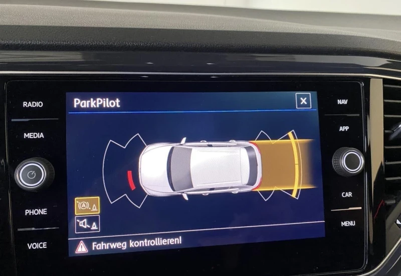 VW T-Roc 2.0 TSI* DSG* 4x4* LED* NAVI* BEATS* , снимка 7 - Автомобили и джипове - 51982702