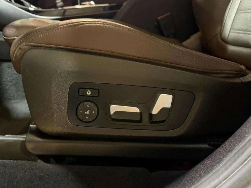 BMW X3 xDrive30i * CARFAX * ПАНОРАМА* ПОДГРЕВИ, снимка 8 - Автомобили и джипове - 53341873