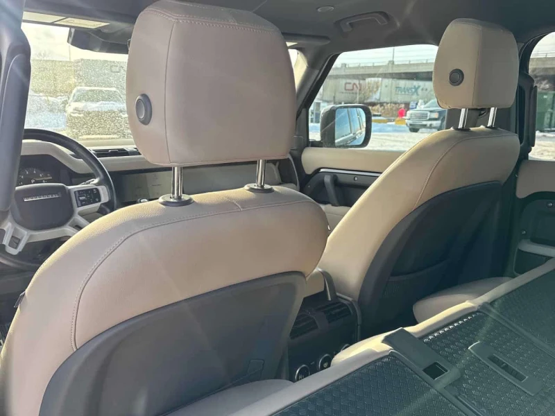 Land Rover Defender 110 S AWD * 360  * Keyless * Подгреви, снимка 11 - Автомобили и джипове - 53562168
