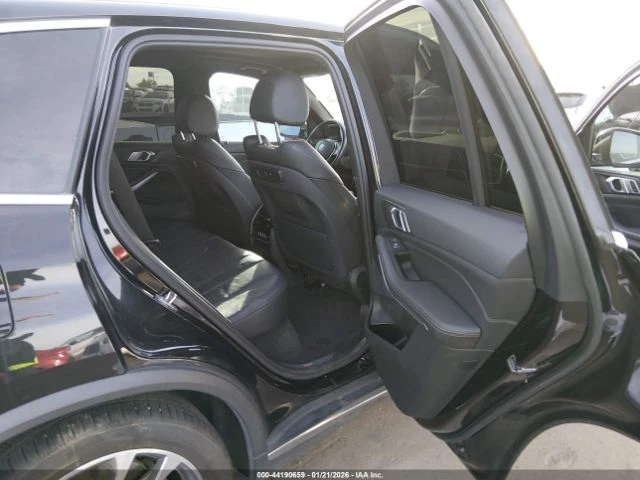 BMW X5 xDrive 40i* МЪРТВА ТОЧКА* ПОДГРЕВ* , снимка 12 - Автомобили и джипове - 53592094