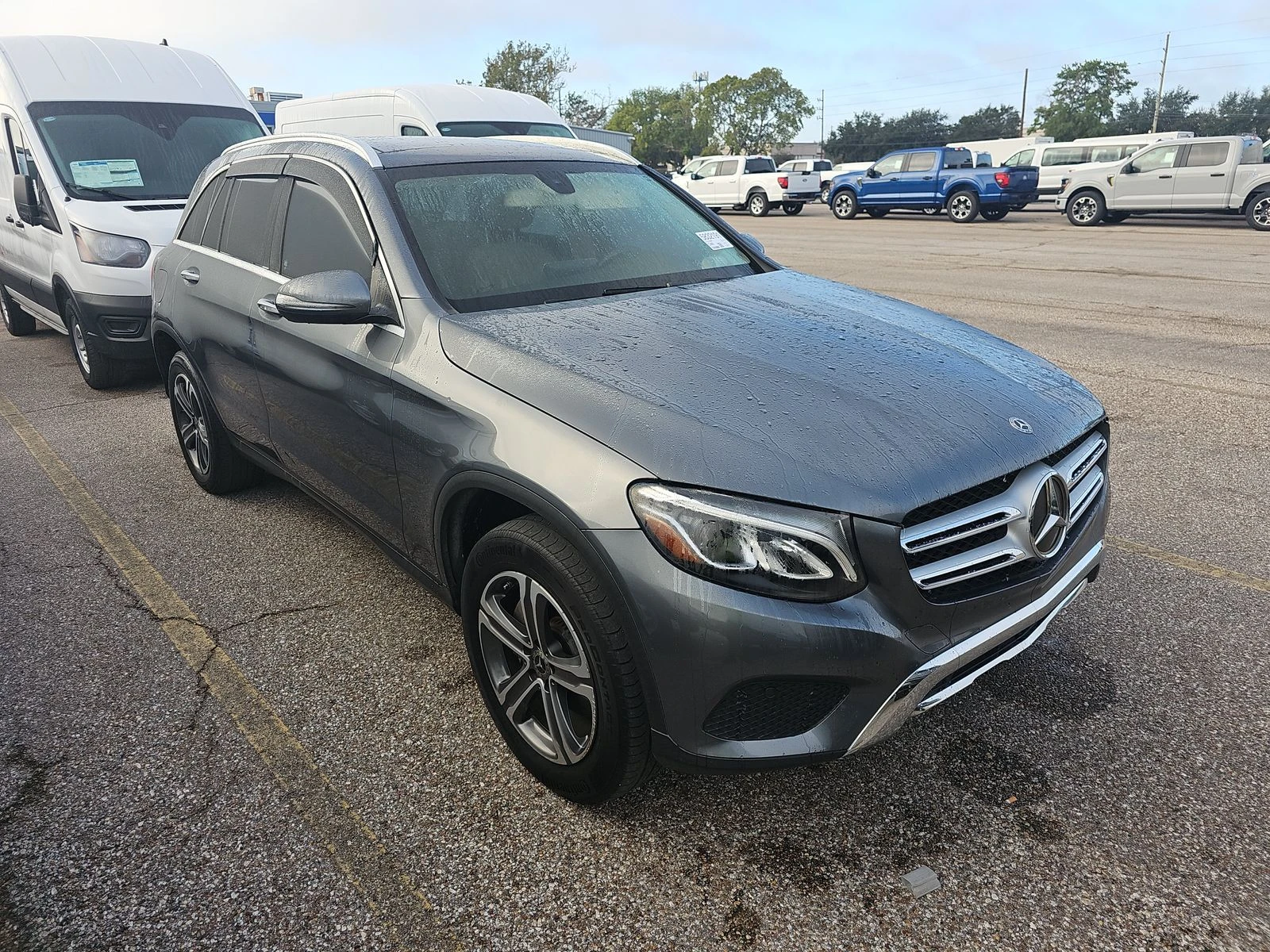 Mercedes-Benz GLC 300 AMG* 4MATIC* BURMESTER* PANO* KEYGO - изображение 3