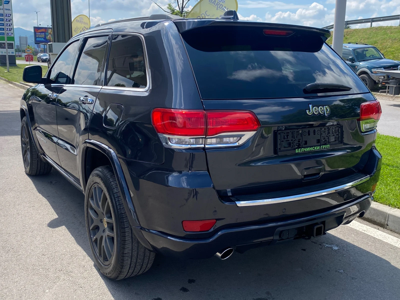 Jeep Grand cherokee 5.7HEMI/OVERLAND/DISTRONIC - изображение 6