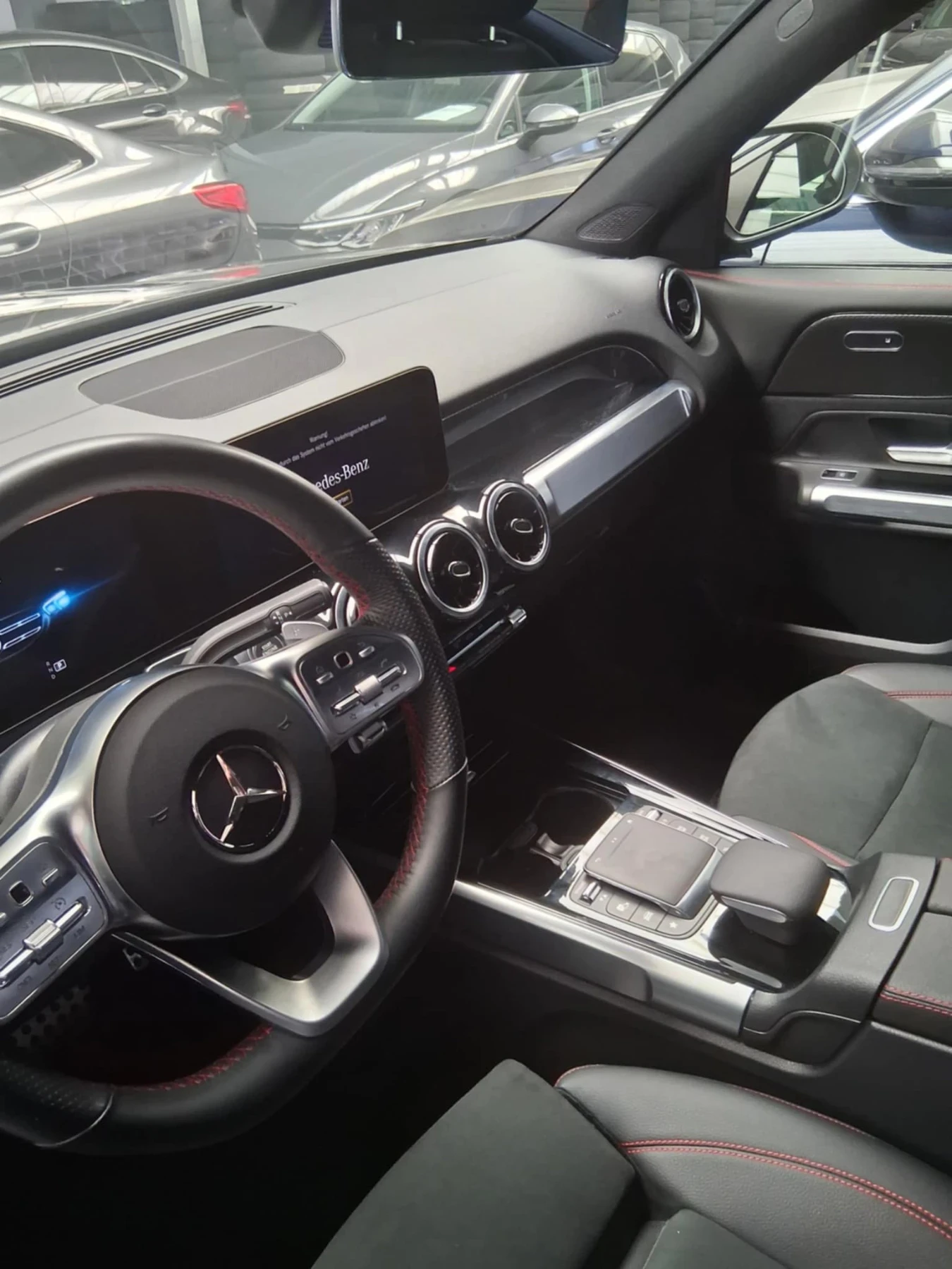 Mercedes-Benz GLB  - изображение 6