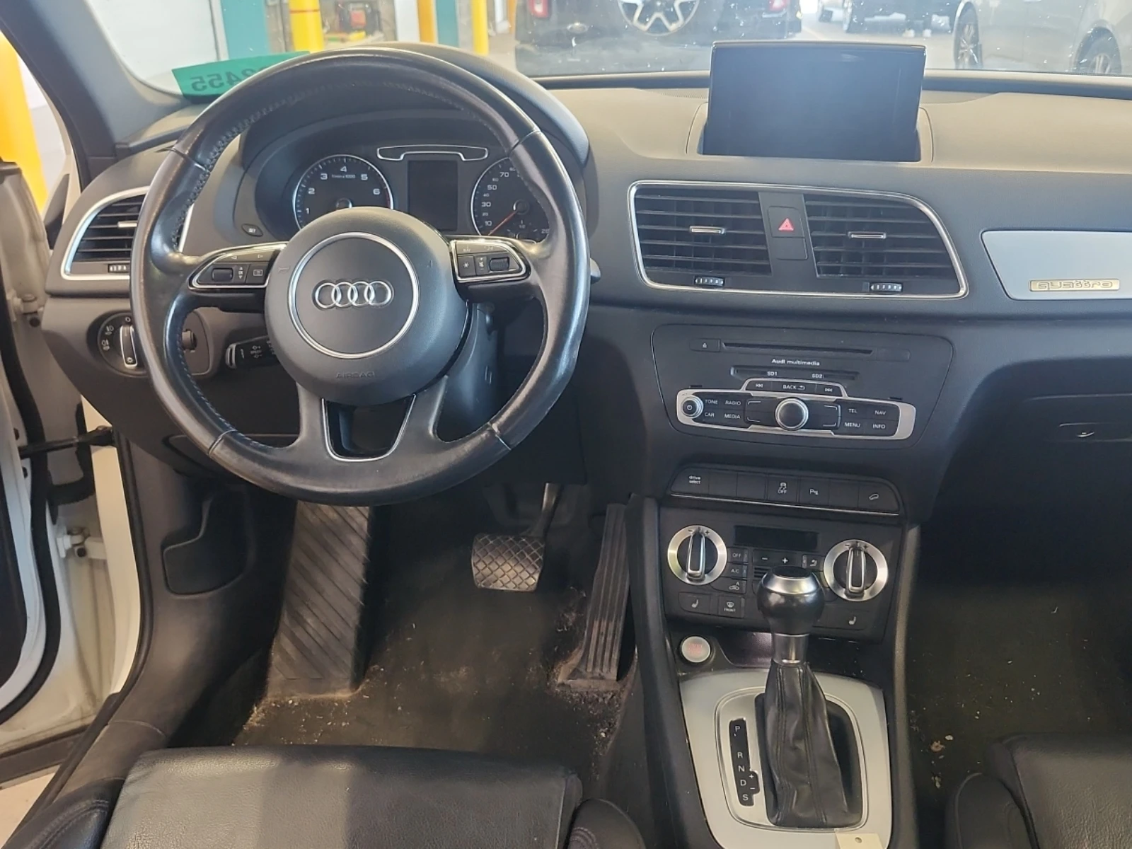 Audi Q3 * CARFAX* АВТОФИНАНСИРАНЕ БЕЗ ПЪРВОНАЧАЛНА ВНОСКА! - изображение 8
