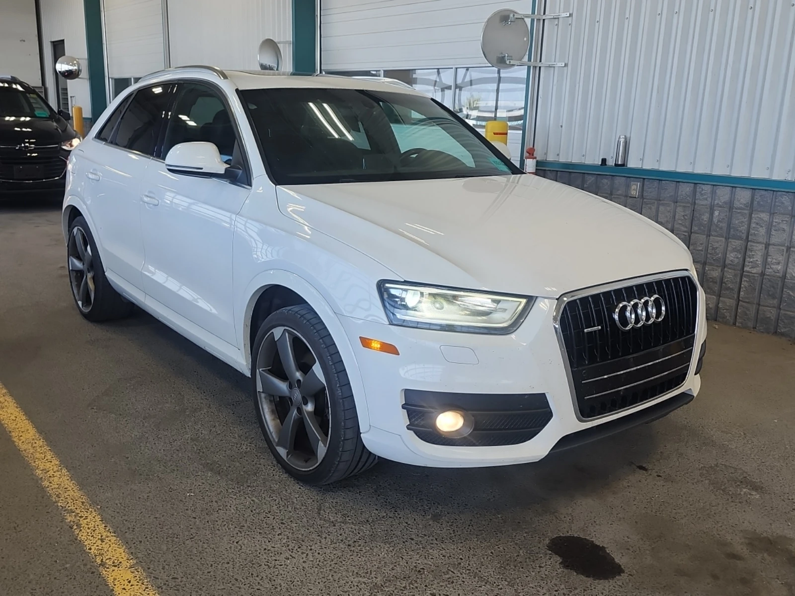 Audi Q3 * CARFAX* АВТОФИНАНСИРАНЕ БЕЗ ПЪРВОНАЧАЛНА ВНОСКА! - изображение 2