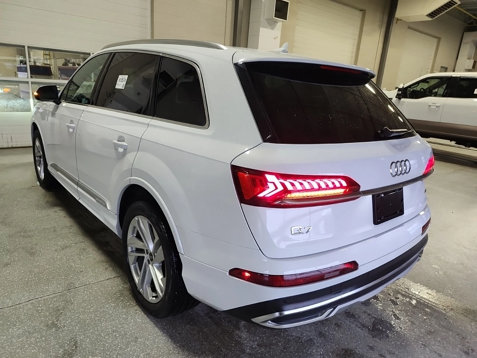 Audi Q7 PREMIUM * * CARFAX * * АВТО КРЕДИТ * * , снимка 4 - Автомобили и джипове - 53930030