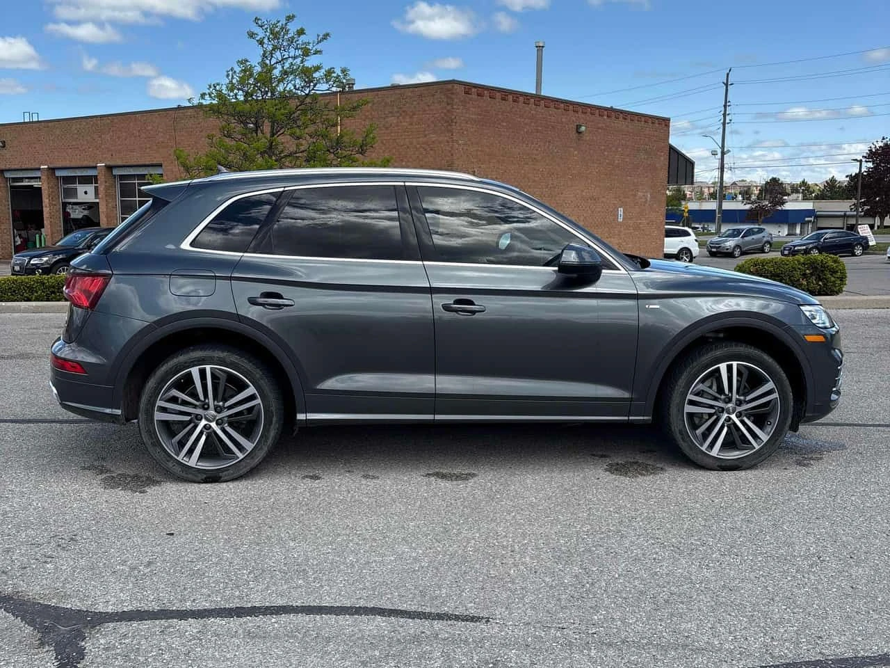 Audi Q5 * Progressiv * S LINE * ПОДГРЕВИ * ЛИЦЕНЗИРАН ДИЛЪ, снимка 3 - Автомобили и джипове - 54716537