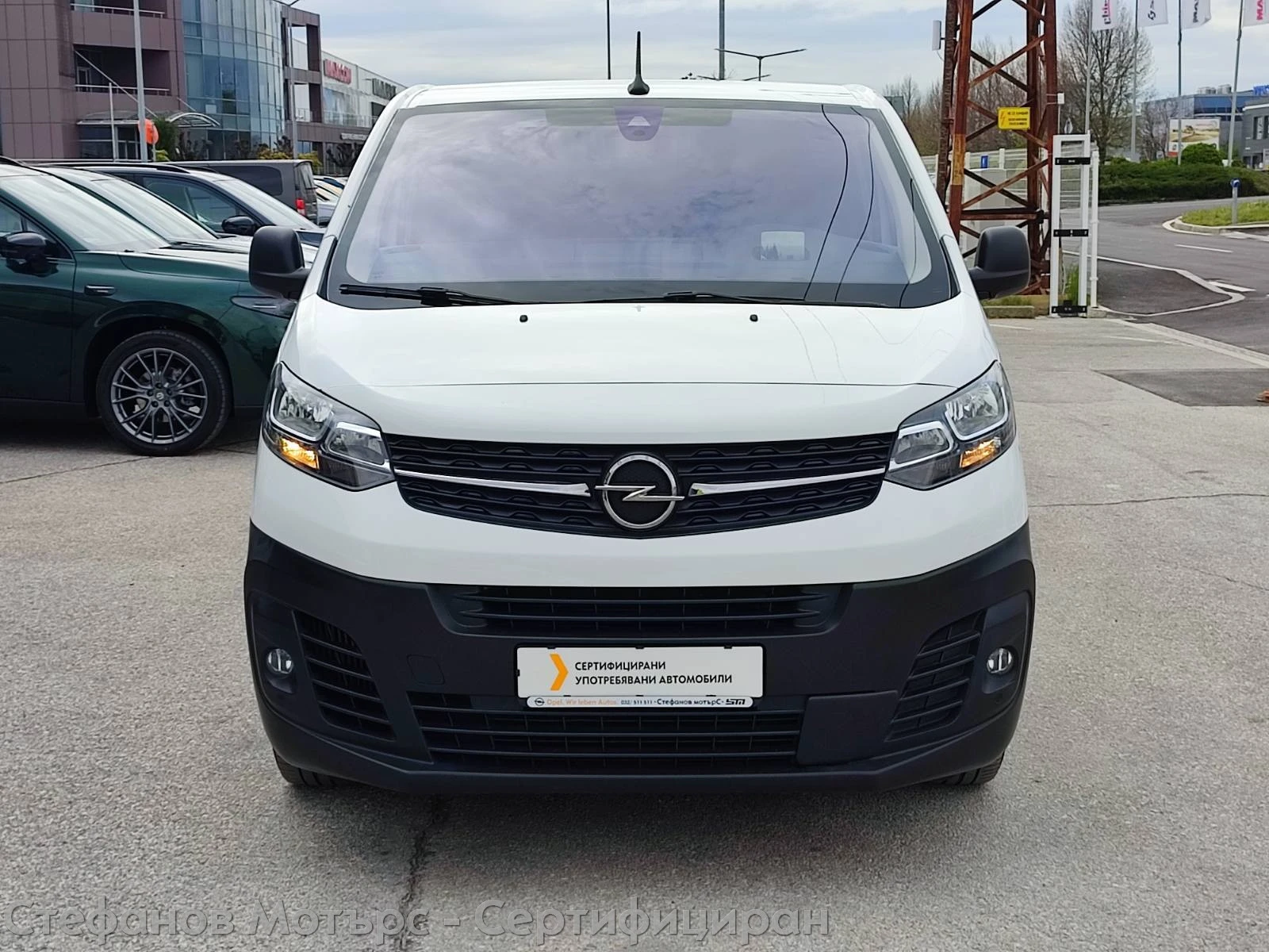 Opel Vivaro Cargo L EHZ Edition 2.0 Diesel (122hp) MT6, снимка 2 - Бусове и автобуси - 54333575