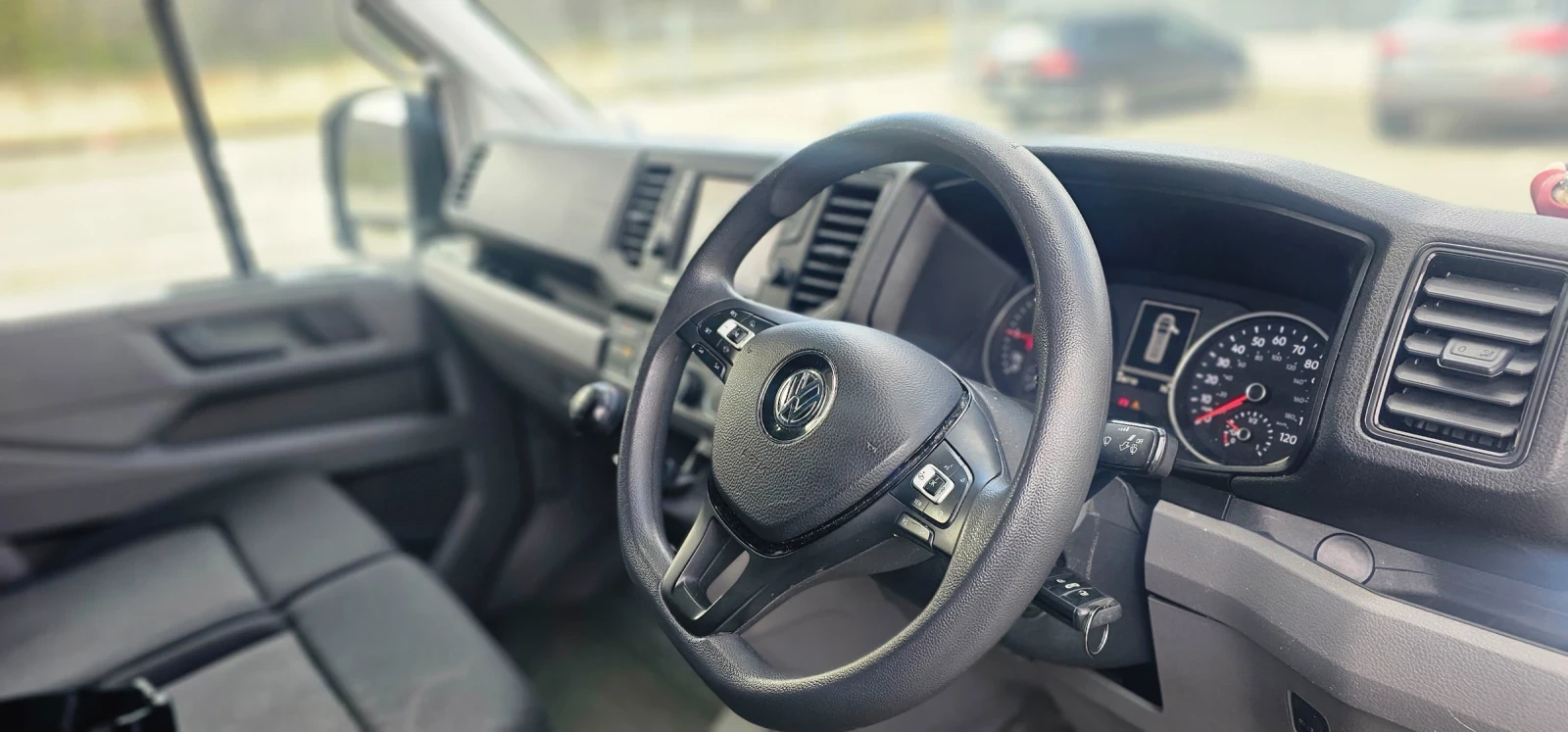 VW Crafter Maxi, снимка 8 - Бусове и автобуси - 55129629