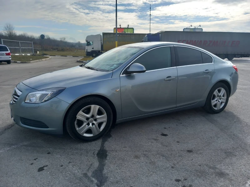 Opel Insignia 2.0 Turbo- Автомат* Ксенон, снимка 4 - Автомобили и джипове - 45770959