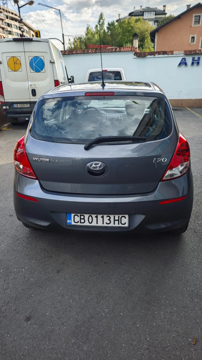 Hyundai I20, снимка 12 - Автомобили и джипове - 47535061