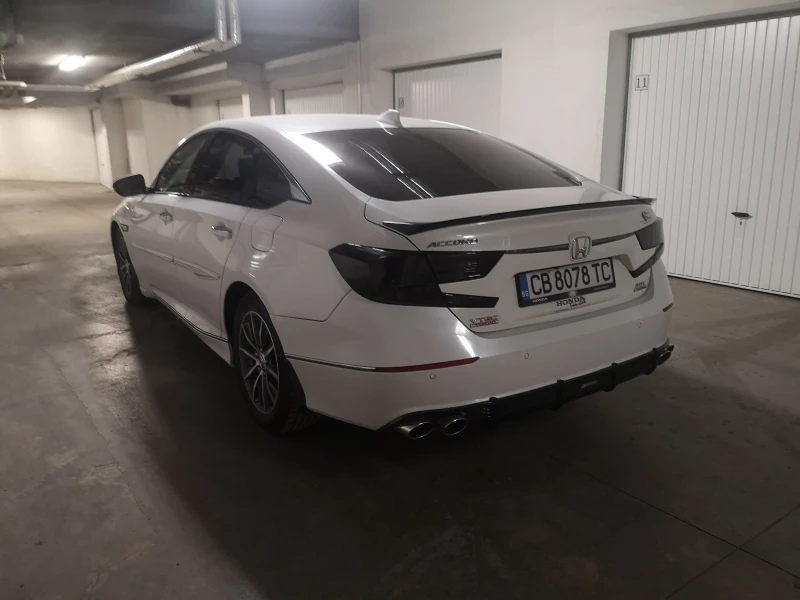 Honda Accord 2.0T Touring, снимка 6 - Автомобили и джипове - 49221027