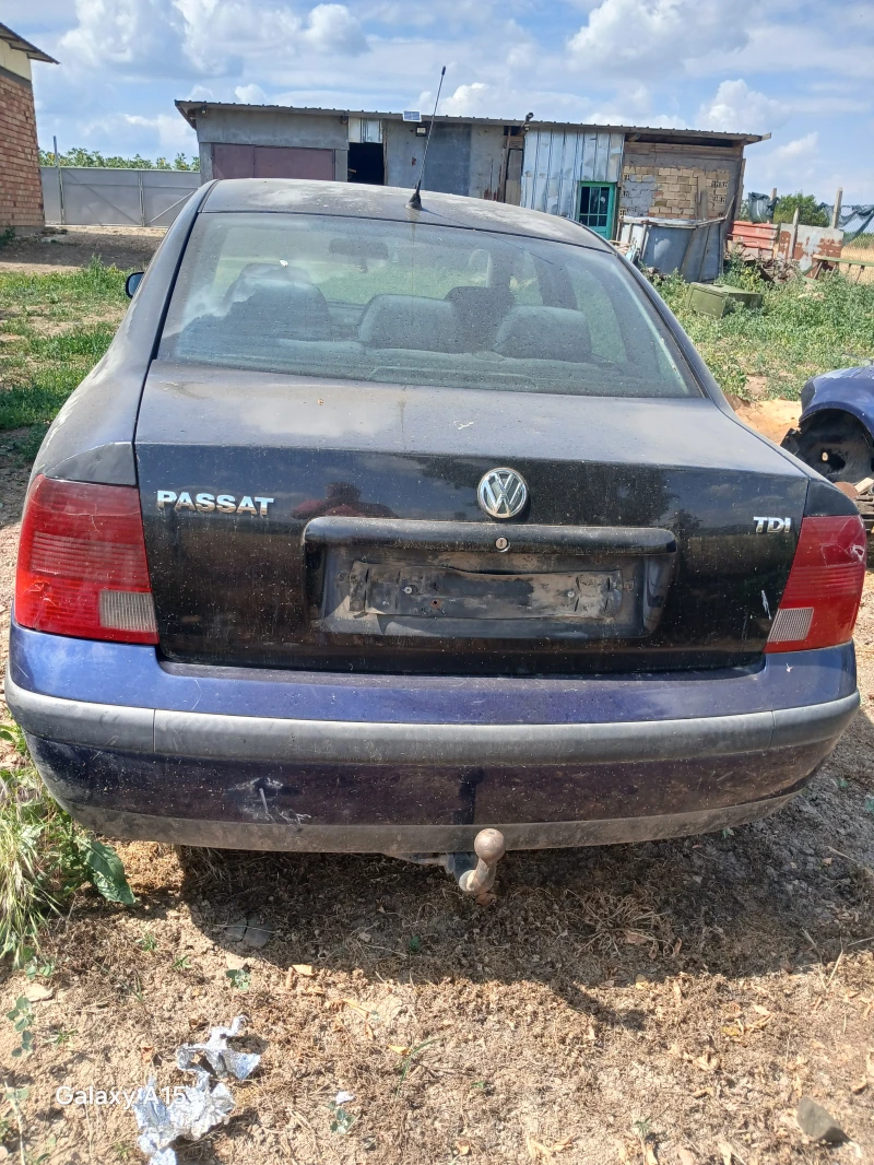 VW Passat 1.9, снимка 8 - Автомобили и джипове - 52296765