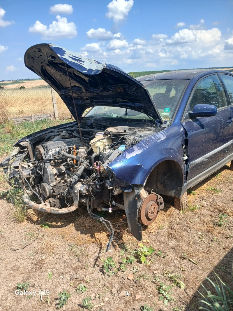 VW Passat 1.9, снимка 10 - Автомобили и джипове - 52296765