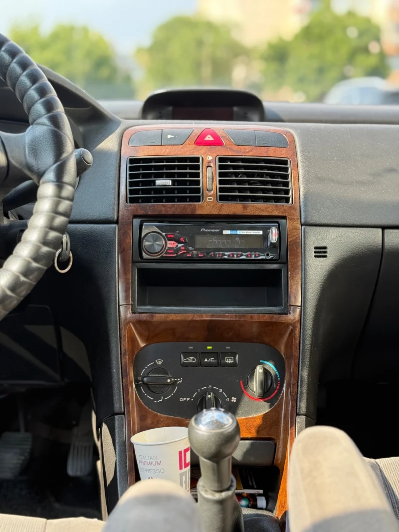 Peugeot 307, снимка 7 - Автомобили и джипове - 52382986