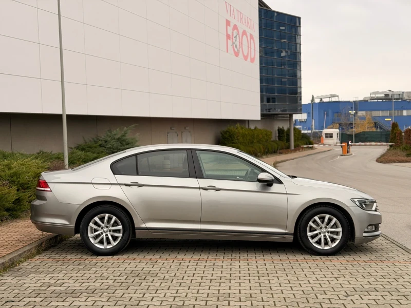 VW Passat 1.6TDi-Лизинг през уникредит, снимка 5 - Автомобили и джипове - 52663857
