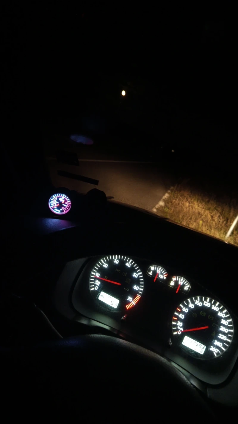 VW Golf Volkswagen Golf 4 1.8T AGU | Газ BRC | Кожа | Алка, снимка 5 - Автомобили и джипове - 53144289