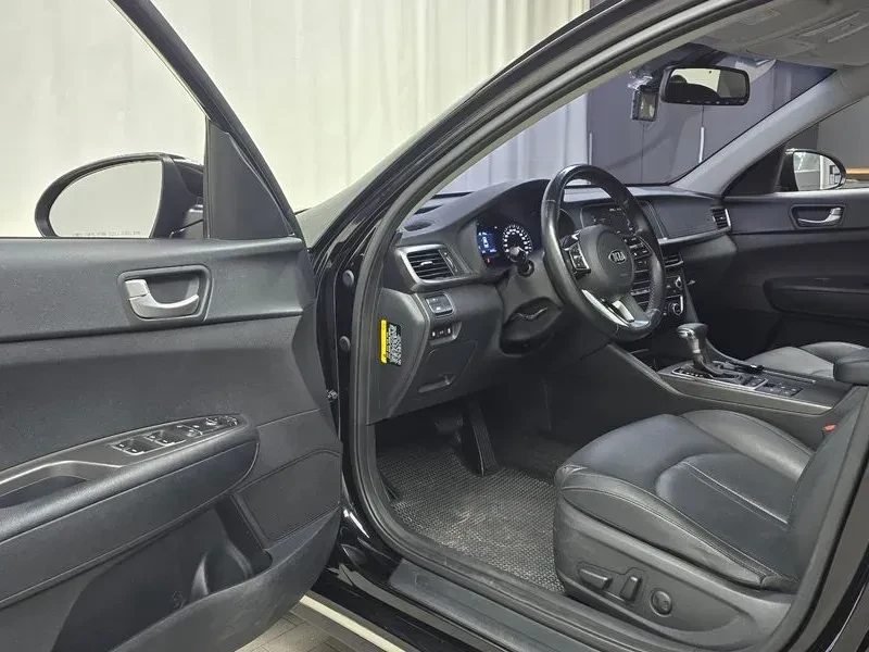 Kia K5 2.0 Prestige, снимка 8 - Автомобили и джипове - 56475439