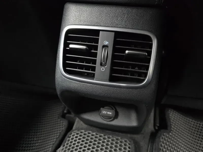 Kia K5 2.0 Prestige, снимка 14 - Автомобили и джипове - 56475439