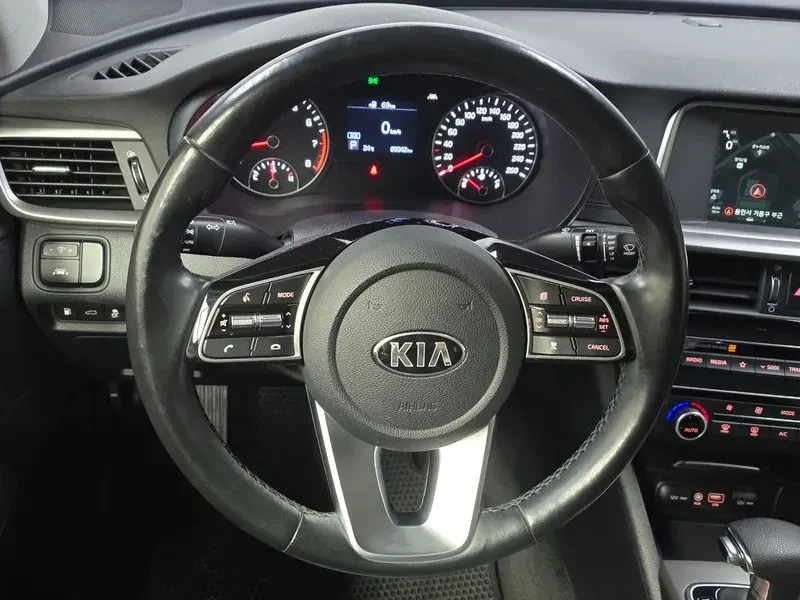 Kia K5 2.0 Prestige, снимка 10 - Автомобили и джипове - 56475439