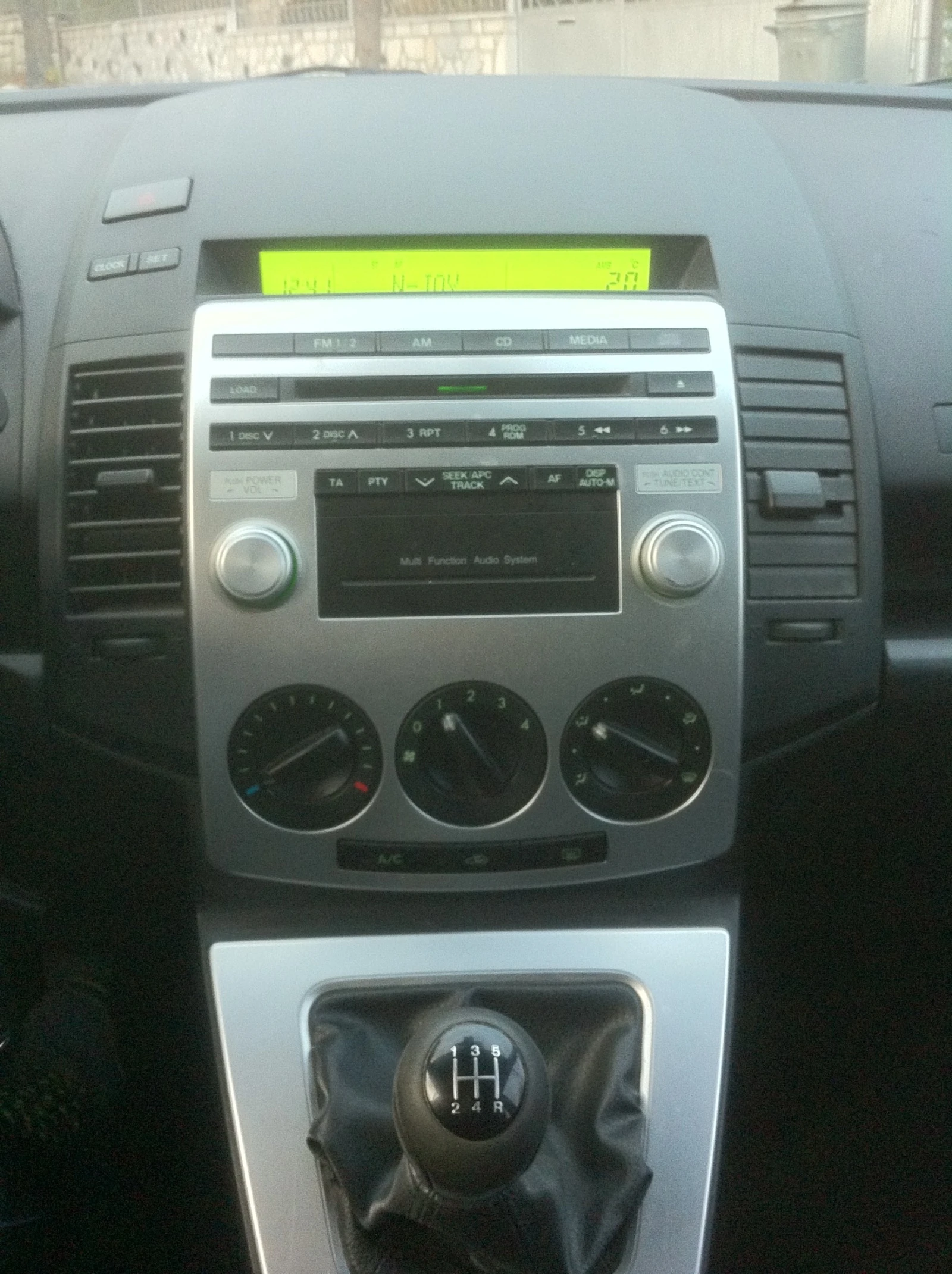 Mazda 5  1.8 i Benzin | Mobile.bg   13