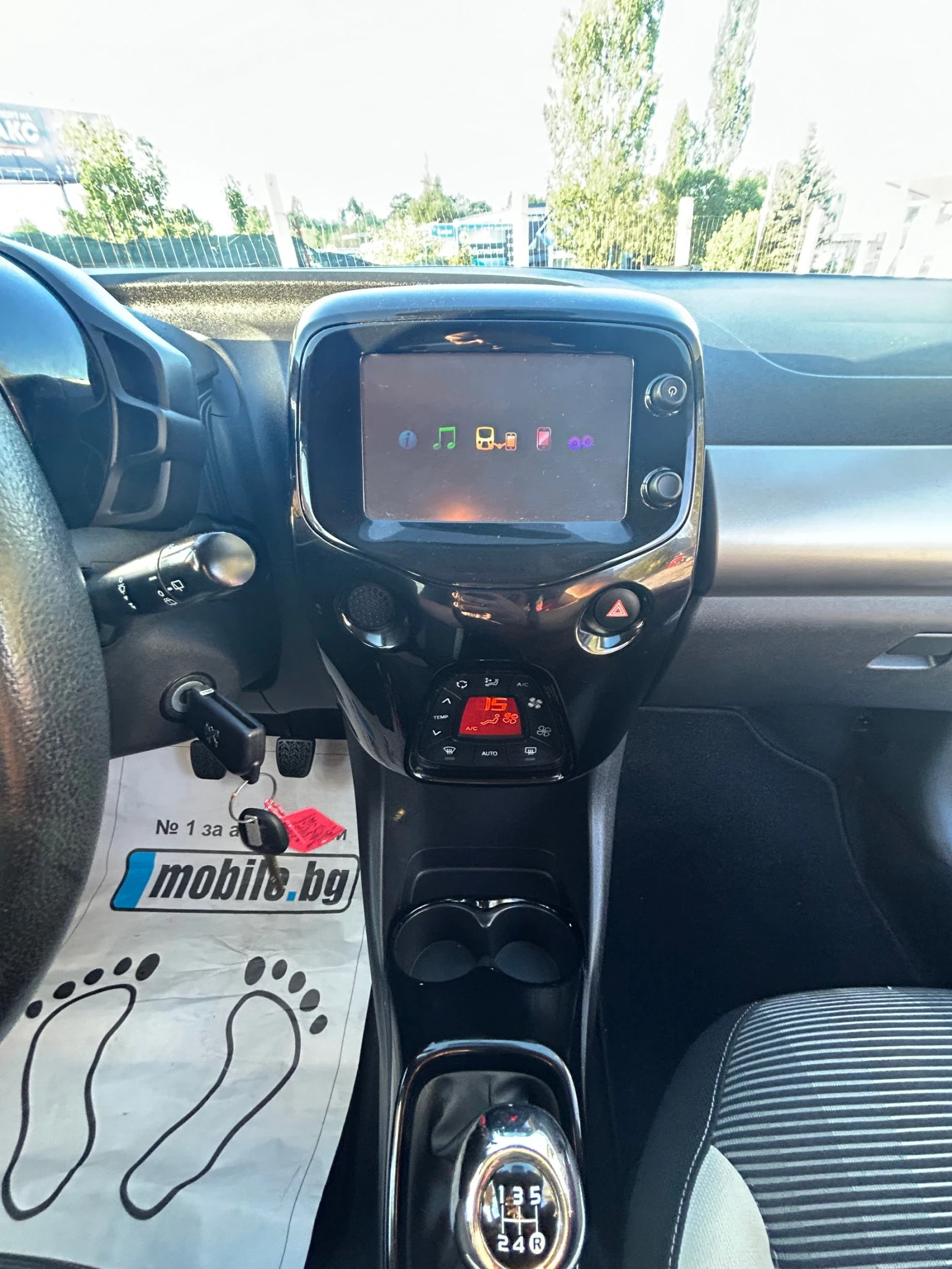 Peugeot 108 1.2 euro6 Cabrio  | Mobile.bg — изображение 12