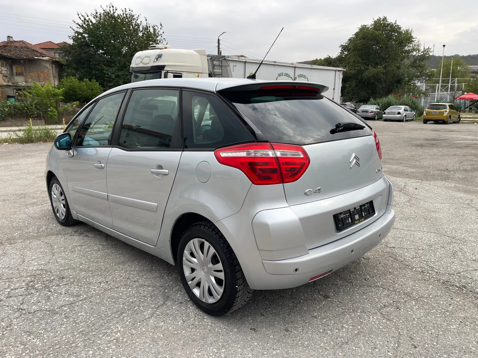 Citroen C4 Picasso 1.6 Hdi Автомат - изображение 5