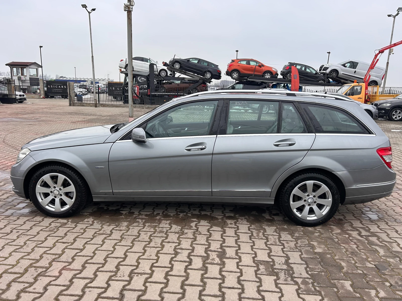 Mercedes-Benz C 220 CDI AVTOMAT/NAVI/KOJA EURO 5 - изображение 9