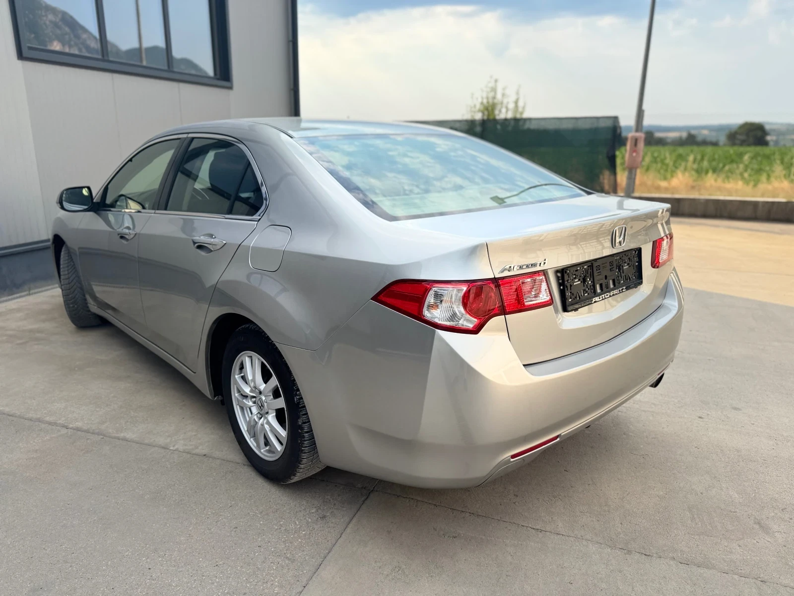 Honda Accord 2.0 I  156 PS - изображение 4