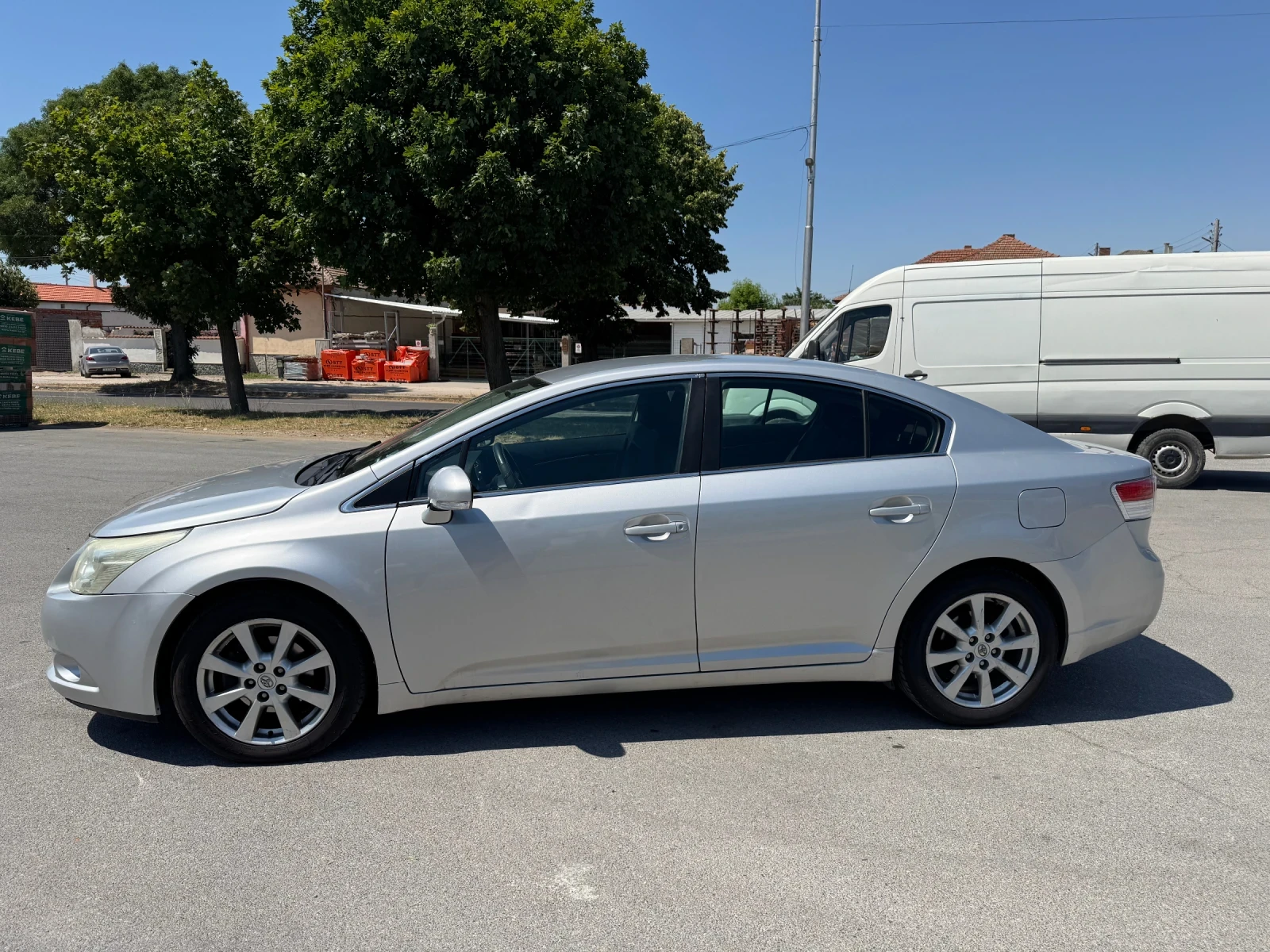 Toyota Avensis D4D - изображение 3