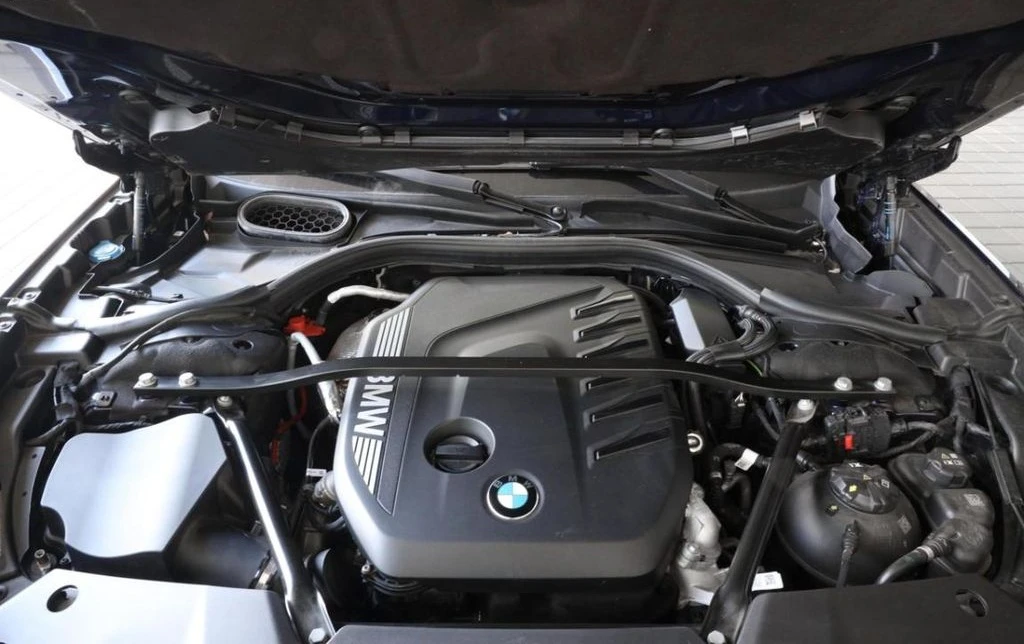 BMW 740 Long M-Sport - изображение 7