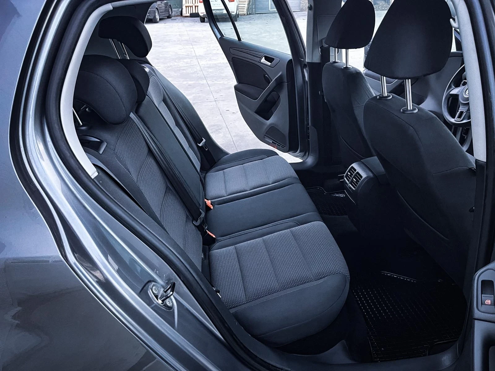 VW Golf 2.0 TDI 4 MOTION | Mobile.bg   13