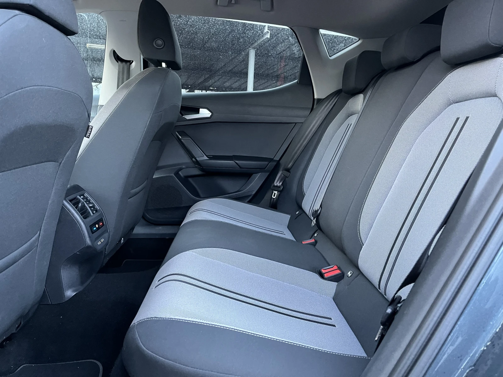 Seat Leon 2.0 TDI 150 �.� DSG | Mobile.bg � ����������� 10