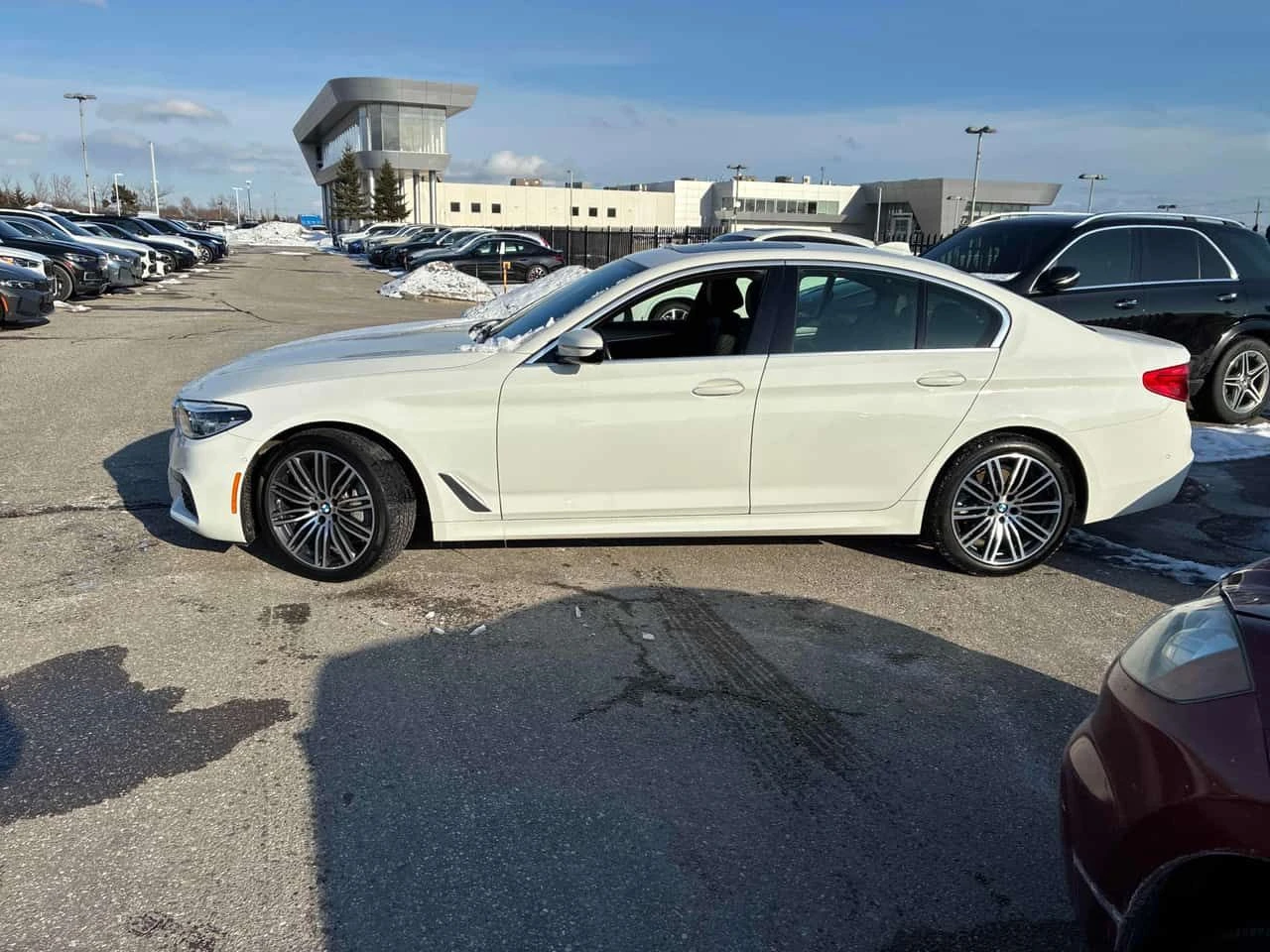 BMW 530 * xDrive * БЕЗ ЗАБЕЛЕЖКИ* М-ПАКЕТ* ПОДГРЕВИ*  - изображение 2