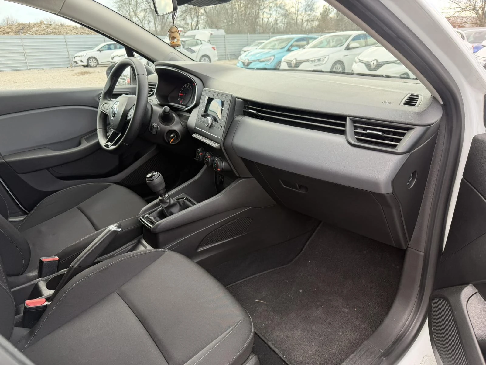 Renault Clio 1.0TCe 92k.c. | Mobile.bg � ����������� 11