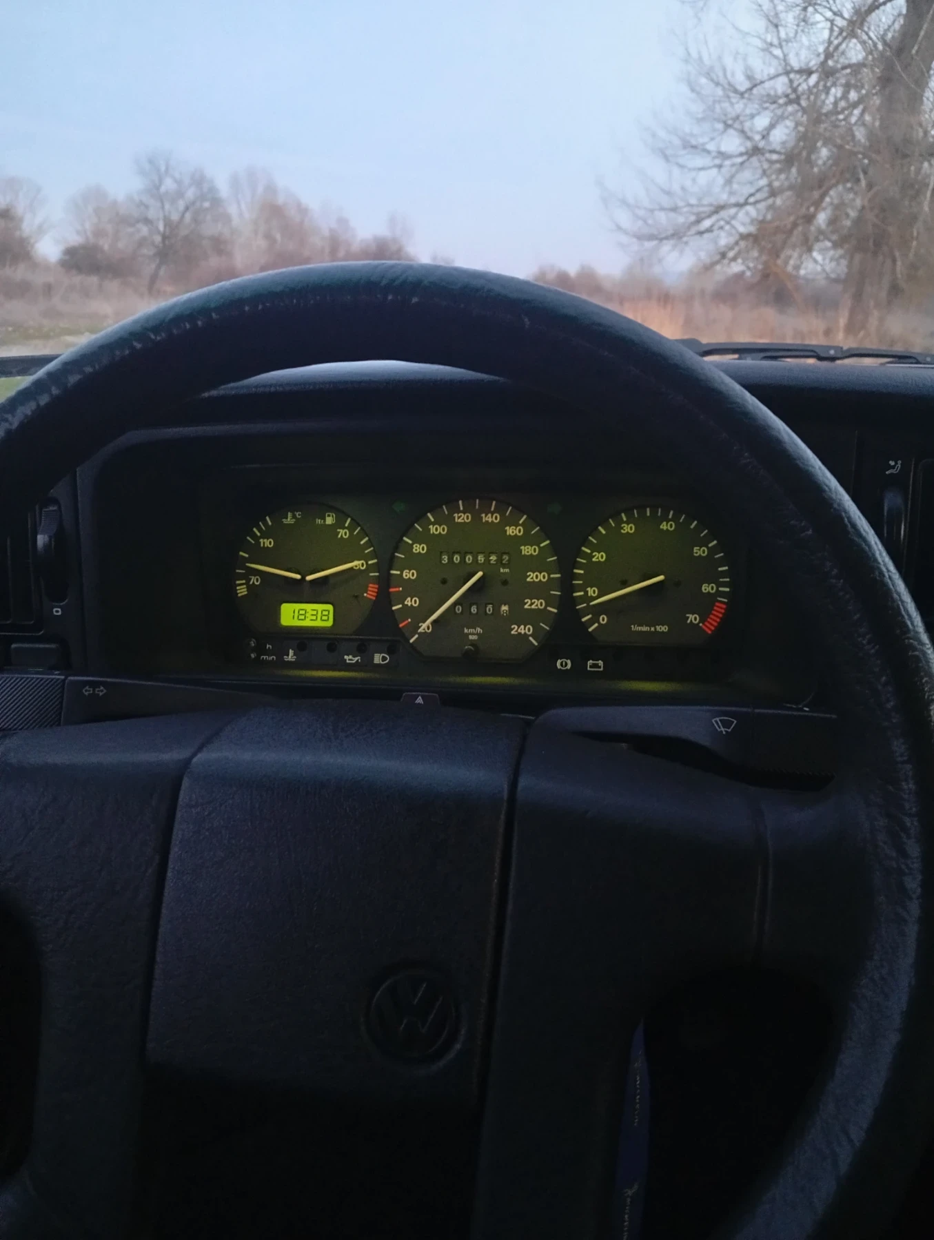 VW Passat, снимка 12 - Автомобили и джипове - 53800939