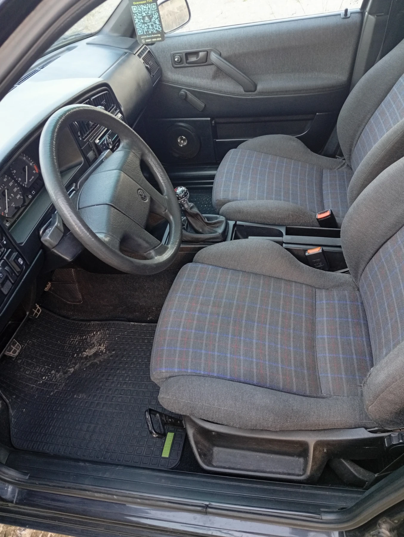 VW Passat, снимка 4 - Автомобили и джипове - 53800939