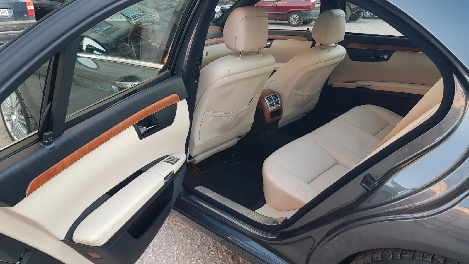 Mercedes-Benz S 550, снимка 12 - Автомобили и джипове - 54661381