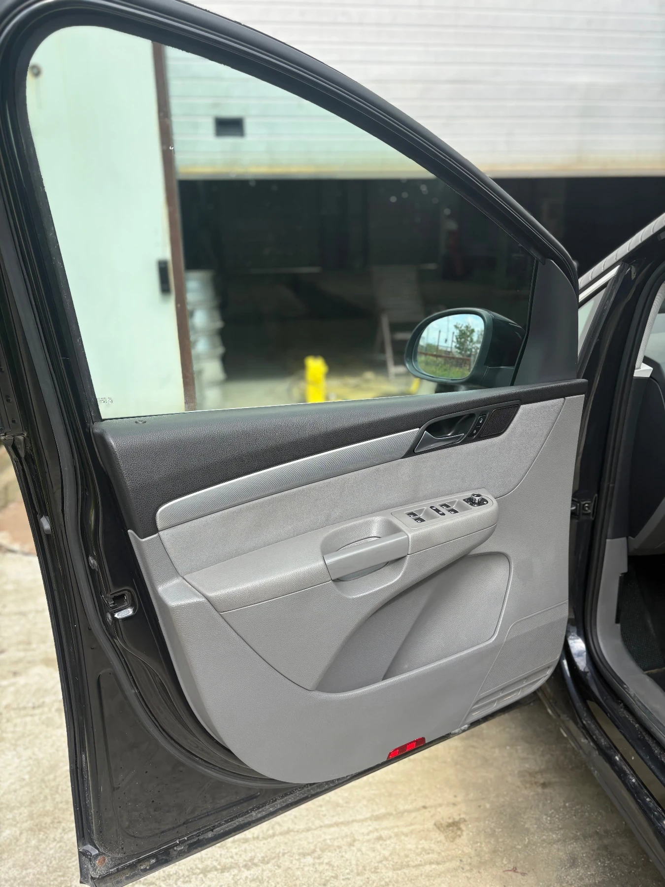 VW Sharan, снимка 6 - Автомобили и джипове - 54402169