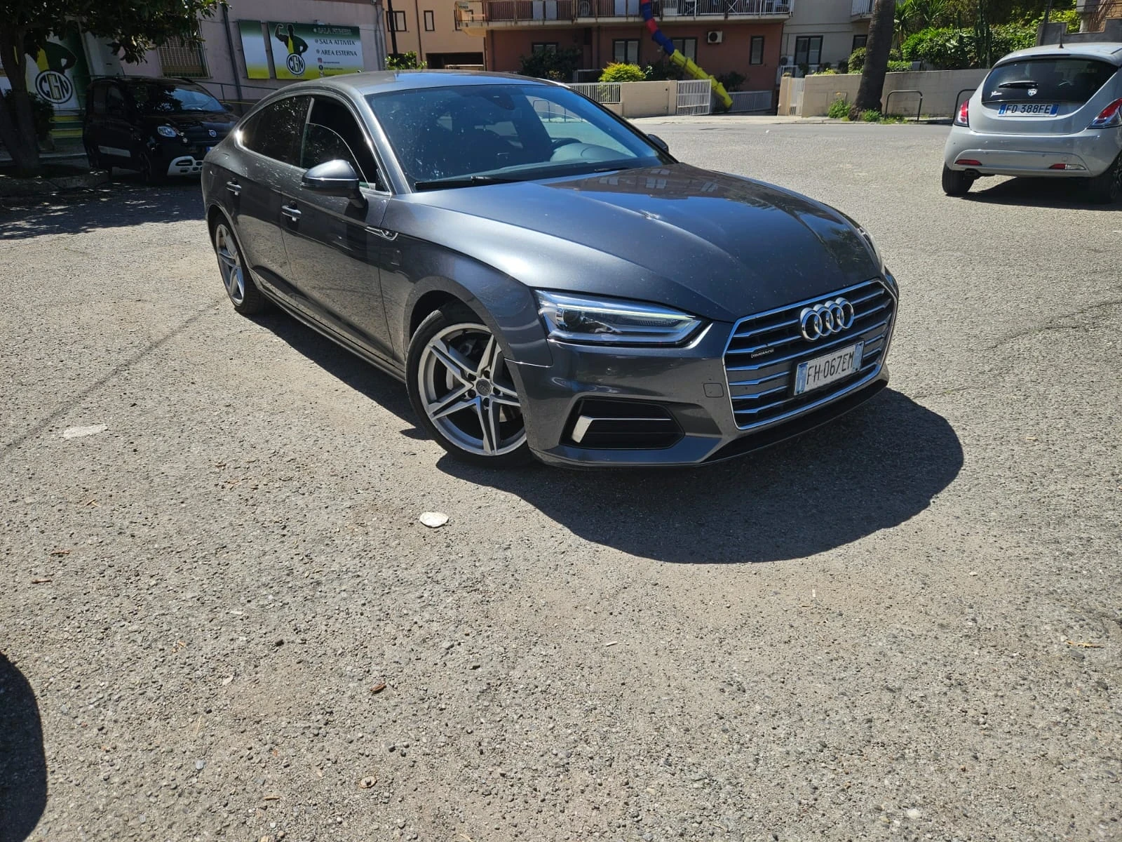 Audi A5 2.0TDI 190 кс Quattro Sline 